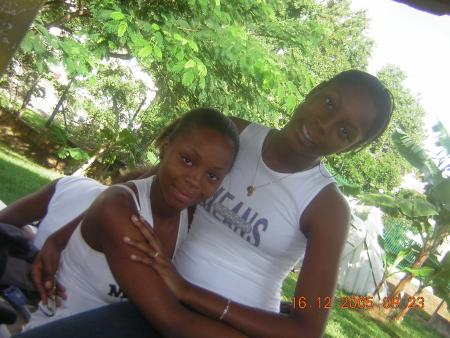 tania +tania=délire